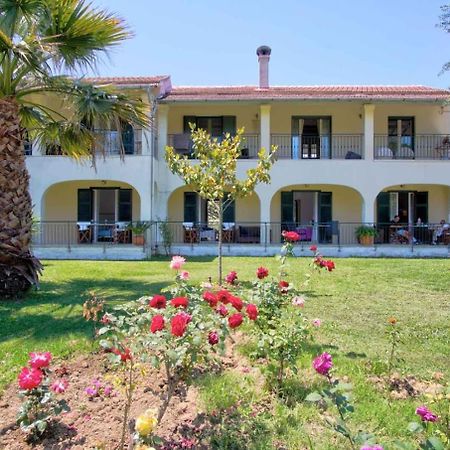 فندق La Casa De Dalia ليفكيمي المظهر الخارجي الصورة